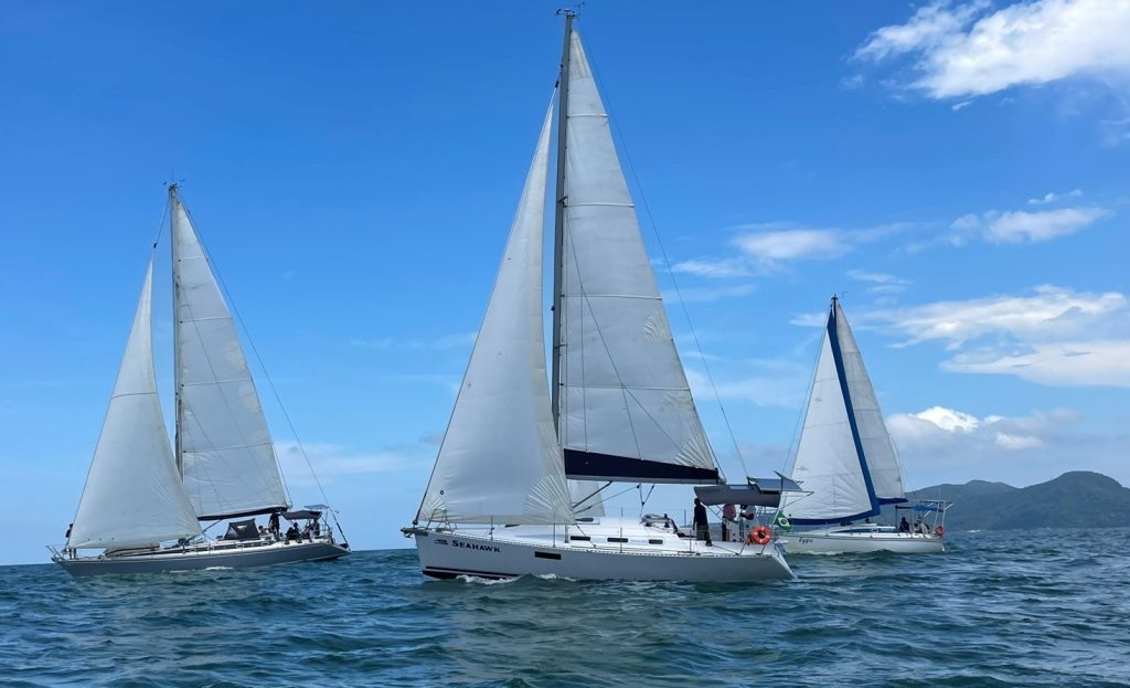 Regata em comemoração a Balneário Camboriú